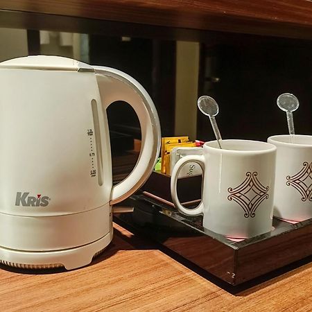 Grand Cakra Hotel Маланг Экстерьер фото