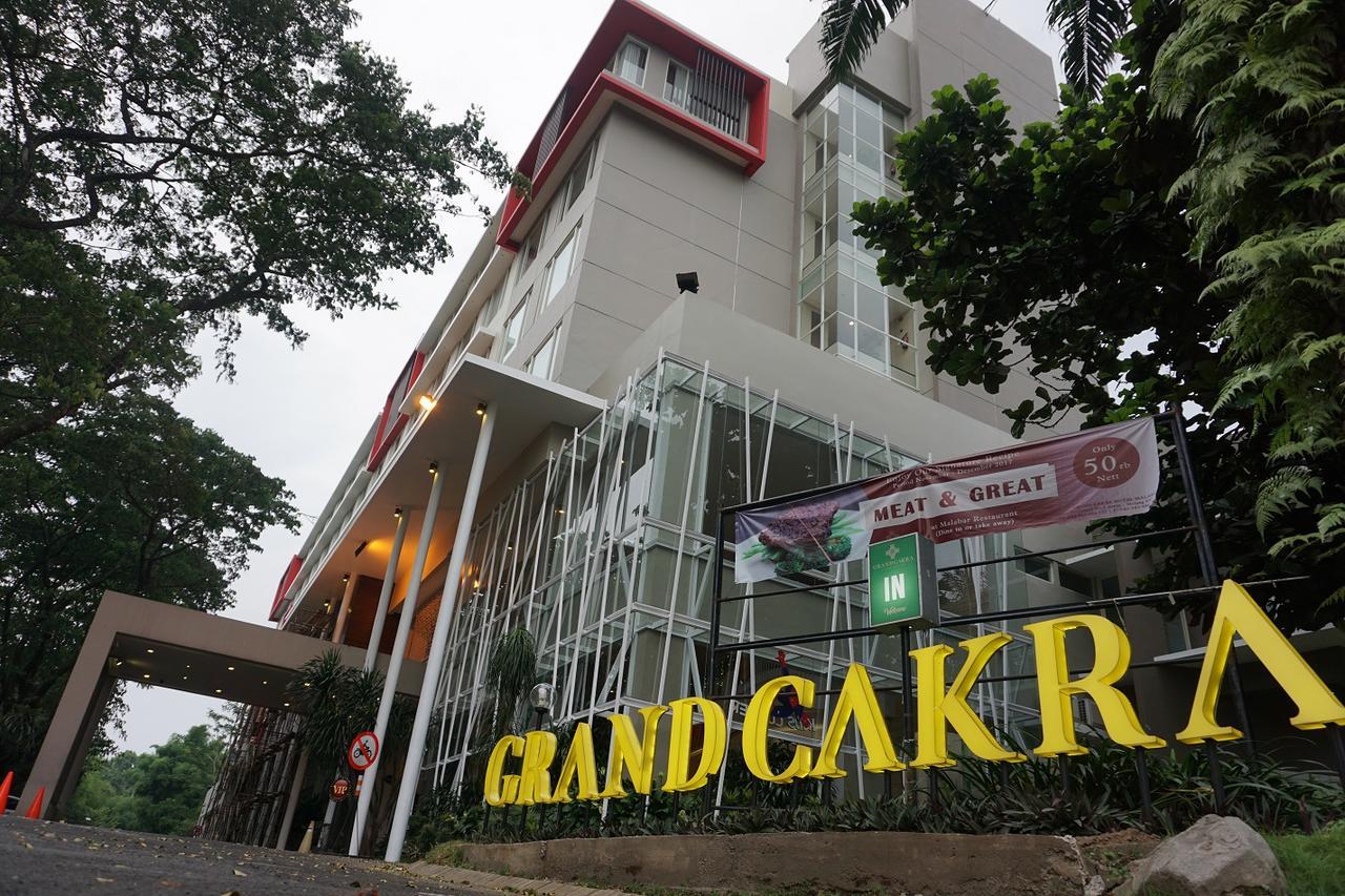 Grand Cakra Hotel Маланг Экстерьер фото