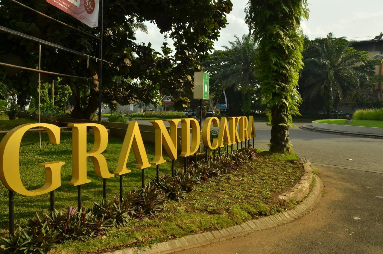 Grand Cakra Hotel Маланг Экстерьер фото