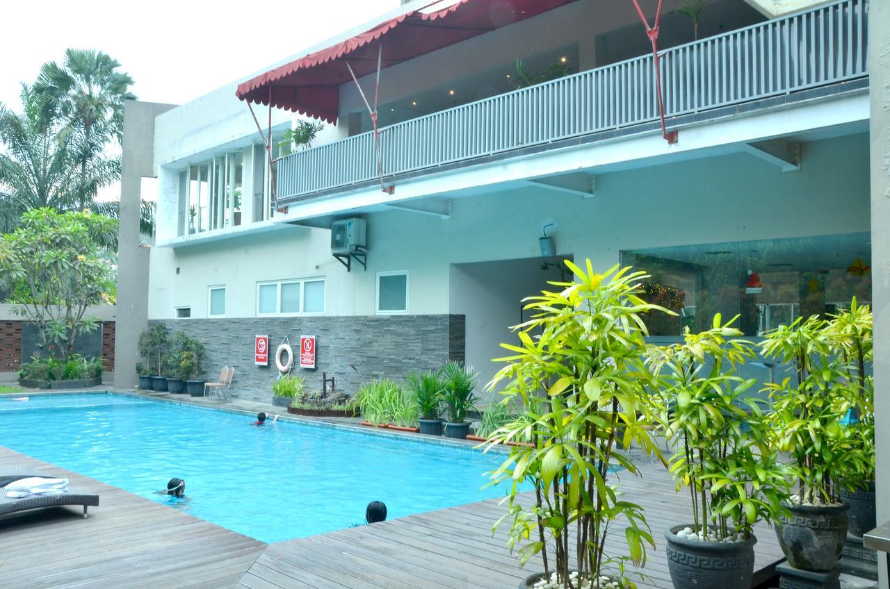Grand Cakra Hotel Маланг Экстерьер фото